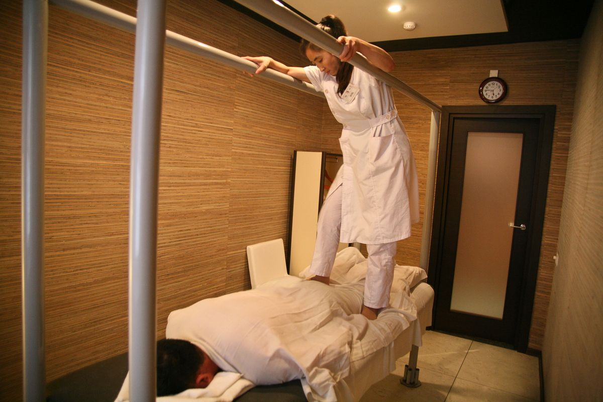 Процедура вьетнамского массажа